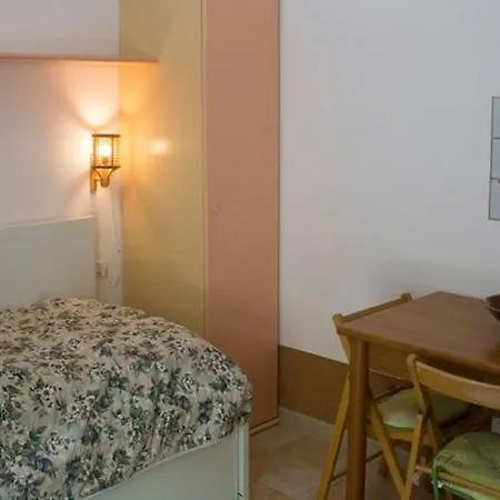 Farma Agriturismo Bio La Tana Del Lele Serra San Quirico