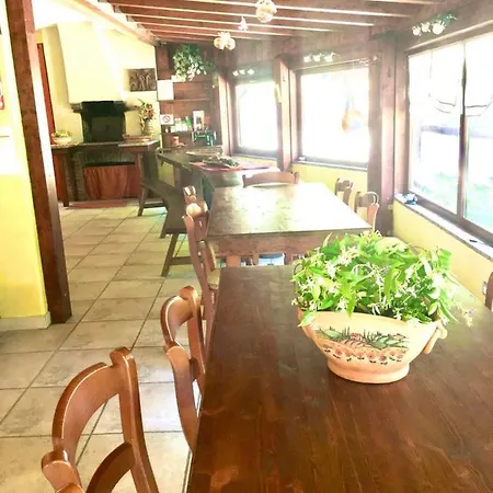 Agriturismo Bio La Tana Del Lele * Serra San Quirico