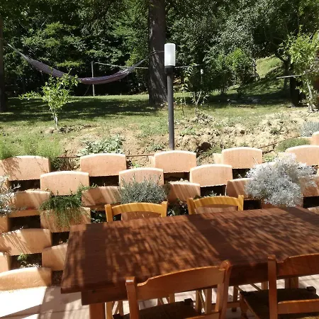 Agriturismo Bio La Tana Del Lele * Serra San Quirico