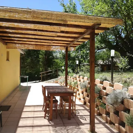 Agriturismo Bio La Tana Del Lele * Serra San Quirico